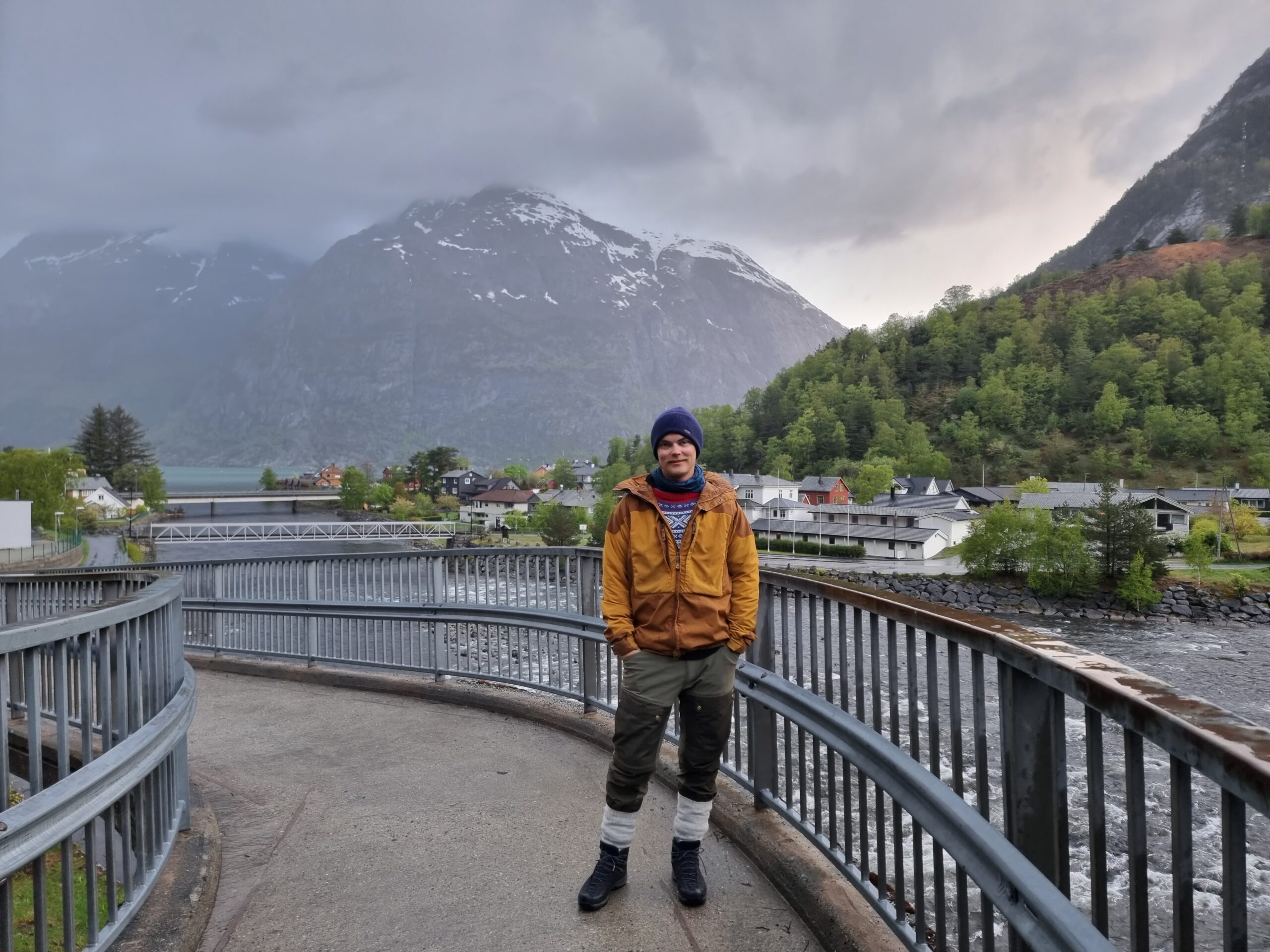 Read more about the article Day 38 – Hvile i Eidfjord til det værste været er over (Resting downtown till weather gets better)