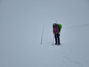 Read more about the article Day 39 – Lite med sikt oppe på fjellet (Reduced visibility up at the mountain)