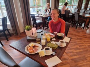 Read more about the article Day 108 – Nam, hotellfrokost (Yummy, breakfast buffet)